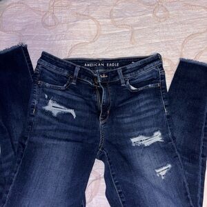 American Eagle Outfitters Women's Dark Blue Distressed Skinny Jeans